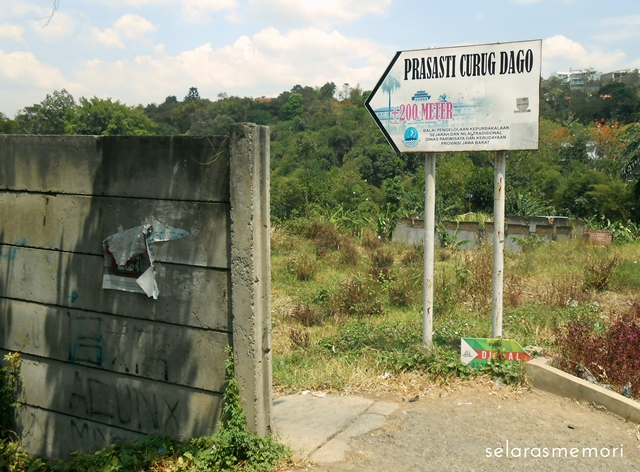 rute menuju prasasti batu tulis di Dago Bandung